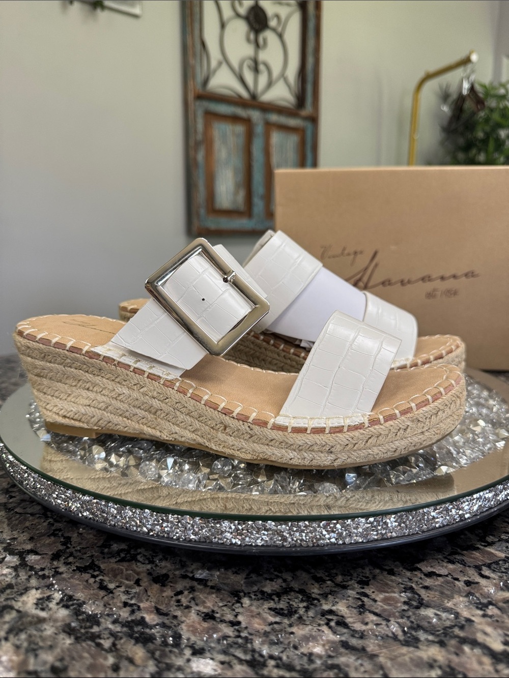 Vintage Havana Robin White Croc-Embossed Espadrille Wedge with Buckle NWT 10